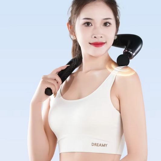 Femme masse son cou avec le pistolet de massage - marteau noir 