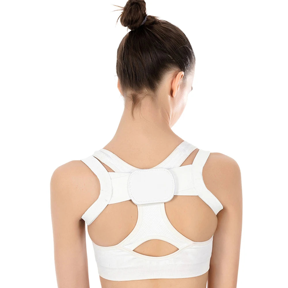 Femme porte le redresse dos - blanc pour une meilleure posture