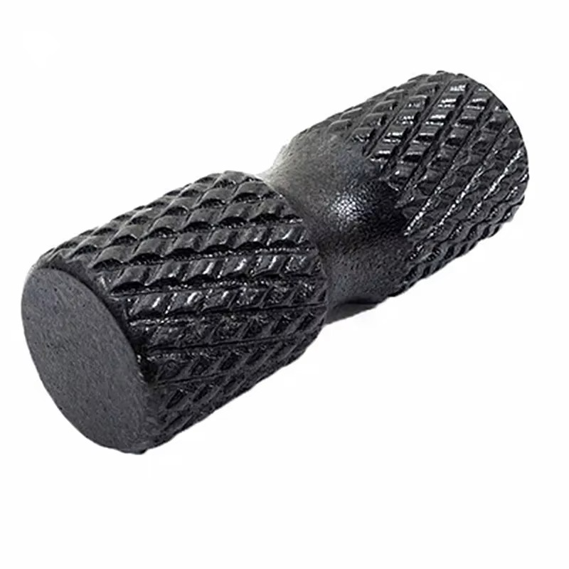 Le rouleau de massage - diamant à un creux au milieu du rouleau et sur les extrémités, il est texturé de bosse pour un meilleur massage en profondeur. 