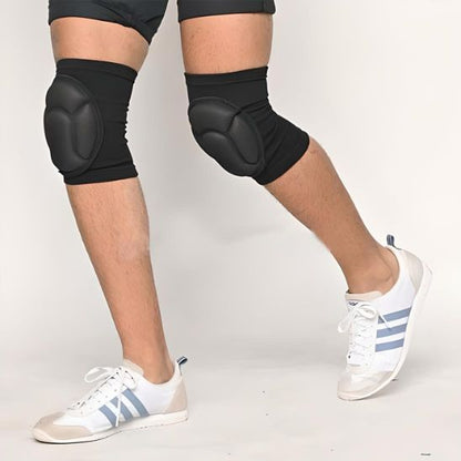 Notre genouillère volley FitKneePads est fabriquée avec du tissu flexible comme le polyester pour mouler parfaitement votre genou et améliorer votre confort lors de vos activités sportives. 